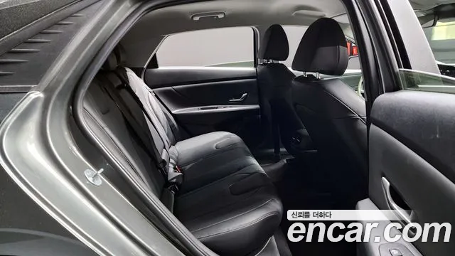 Hyundai AVANTE 2021 — фото 17