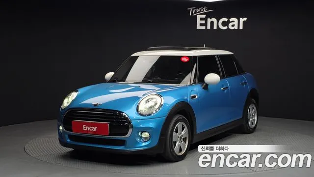 Mini Cooper 2016 — фото 1