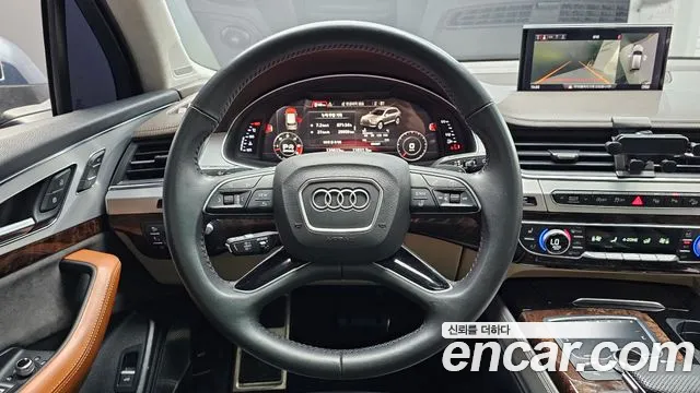 Audi Q7 2019 — фото 19