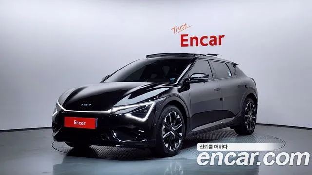 Kia EV6 2025 — фото 1