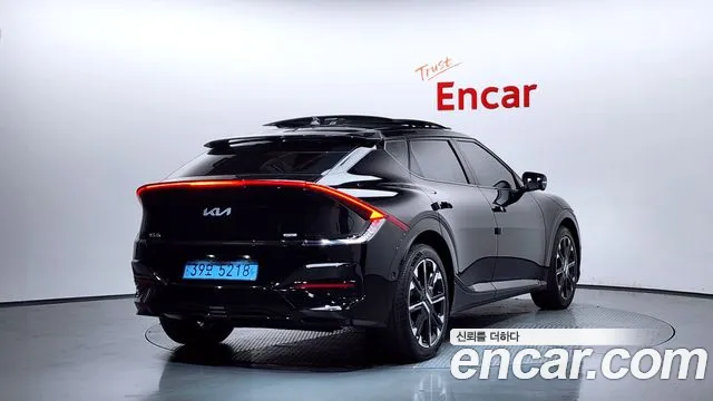 Kia EV6 2025 — фото 2