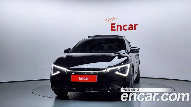 Kia EV6 2025 — фото 3
