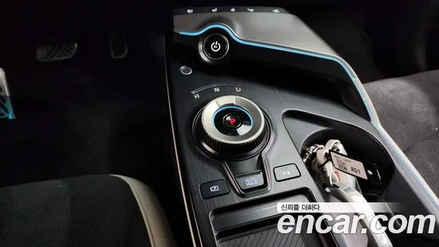 Kia EV6 2025 — фото 9