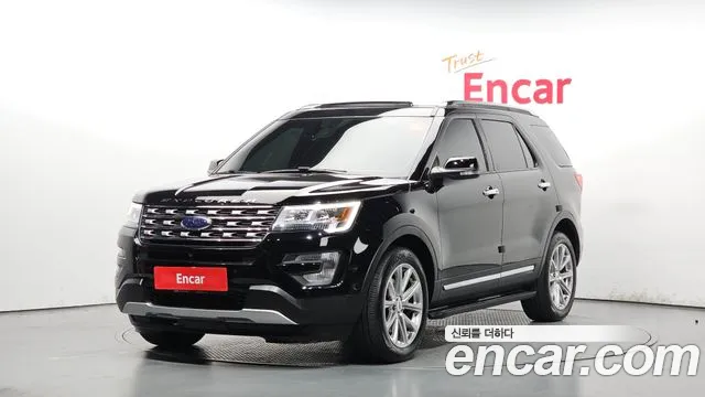 Ford Explorer 2017 — фото 1