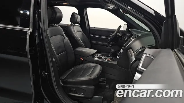 Ford Explorer 2017 — фото 13