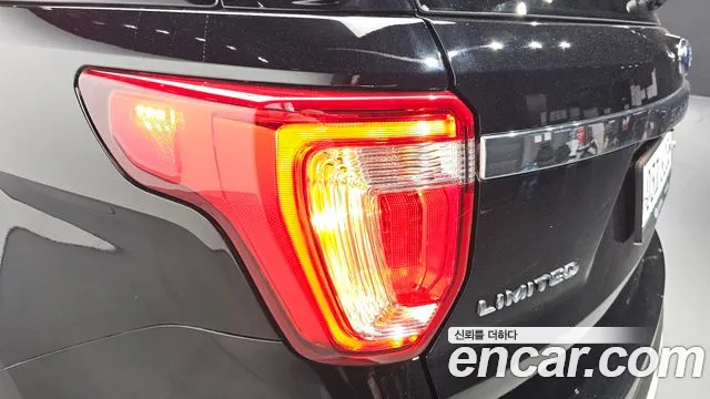 Ford Explorer 2017 — фото 9