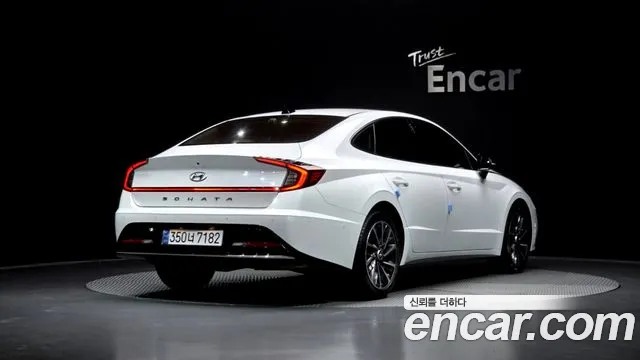 Hyundai Sonata 2022 — фото 2