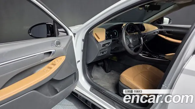 Hyundai Sonata 2022 — фото 13