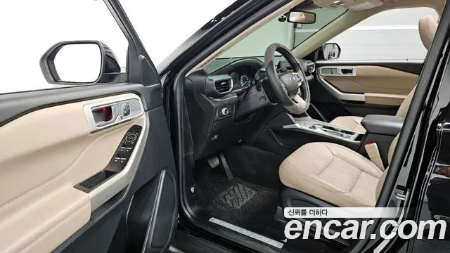 Ford Explorer 2022 — фото 10