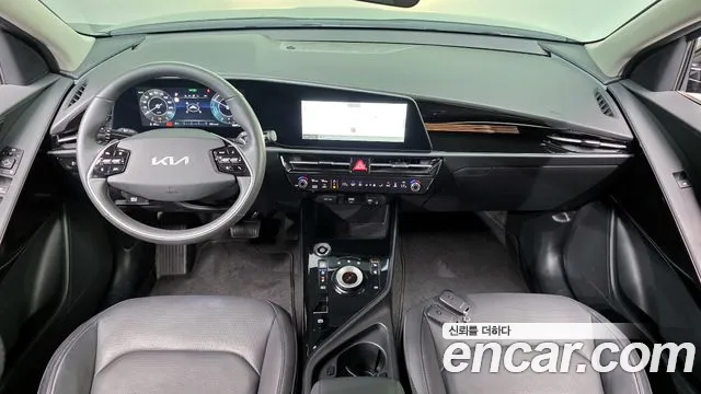 Kia Niro 2024 — фото 10
