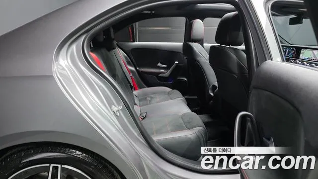 Mercedes-Benz A-Class 2021 — фото 18