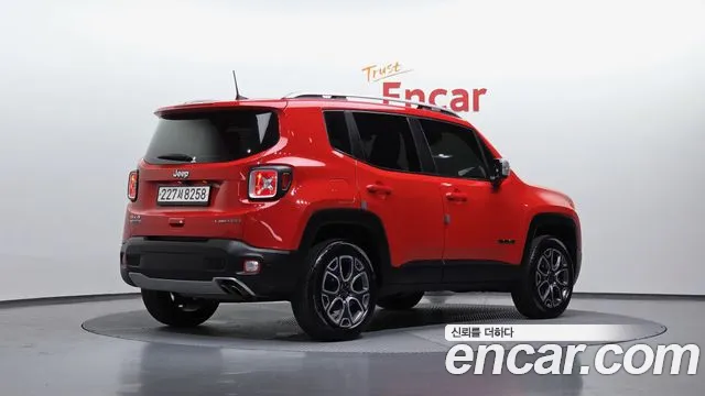 Jeep Renegade 2018 — фото 2