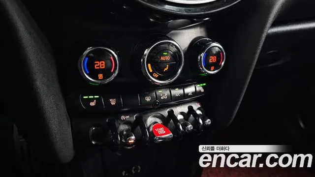 Mini Cooper 2015 — фото 16