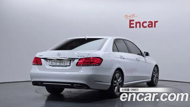 Mercedes-Benz E-Class 2015 — фото 2
