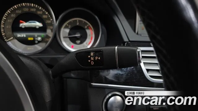 Mercedes-Benz E-Class 2015 — фото 9
