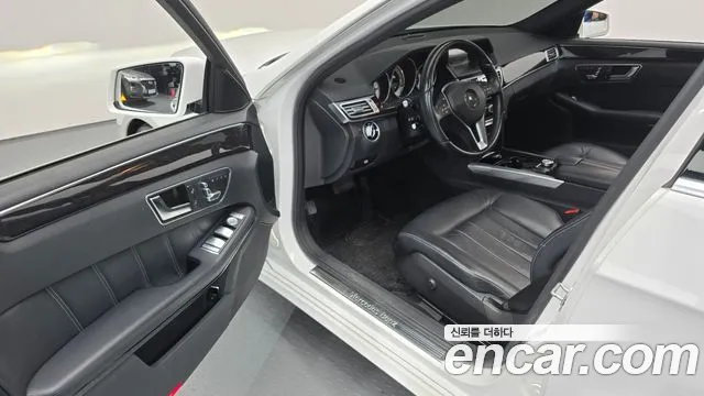 Mercedes-Benz E-Class 2015 — фото 10