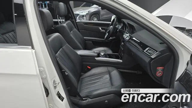 Mercedes-Benz E-Class 2015 — фото 11