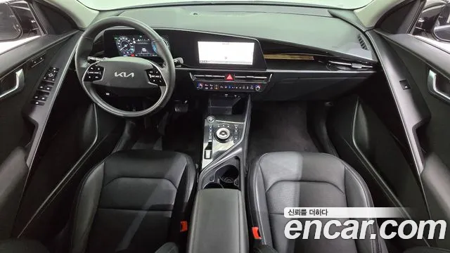 Kia Niro 2024 — фото 10