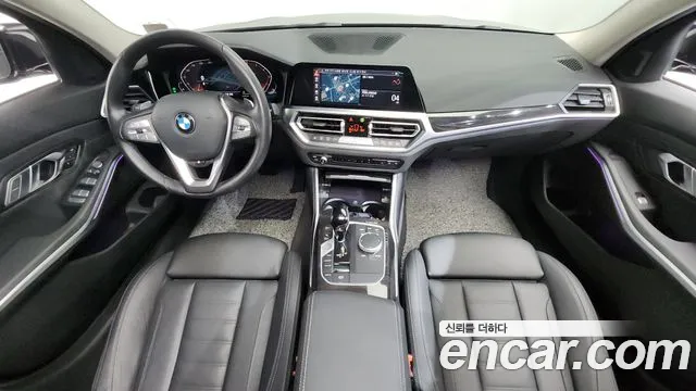 BMW 3-Series 2022 — фото 10