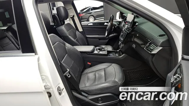 Mercedes-Benz GLS-Class 2018 — фото 10