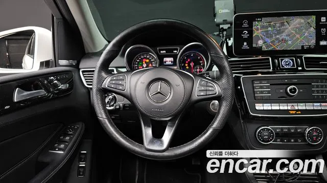 Mercedes-Benz GLS-Class 2018 — фото 12