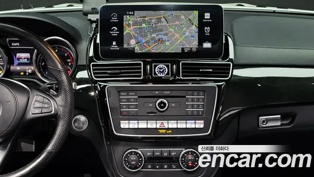 Mercedes-Benz GLS-Class 2018 — фото 13