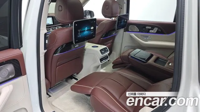 Mercedes-Benz GLS-Class 2023 — фото 16