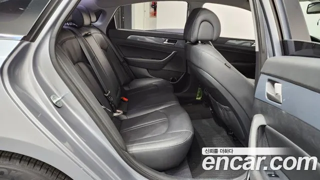 Hyundai Sonata 2016 — фото 17