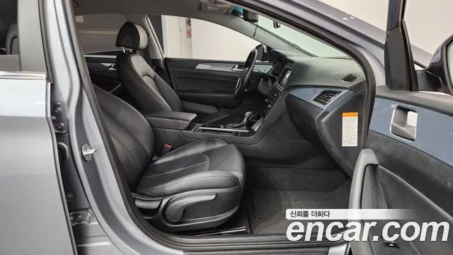 Hyundai Sonata 2016 — фото 16