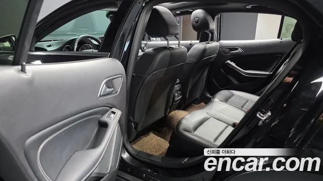 Mercedes-Benz GLA-Class 2019 — фото 16