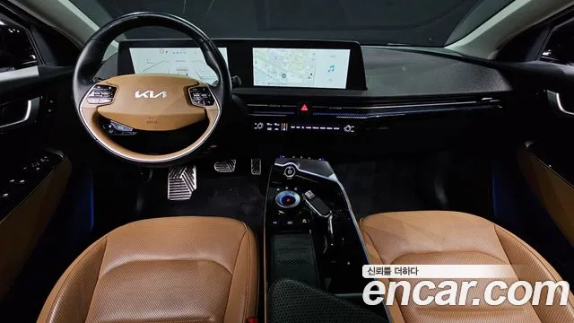 Kia EV6 2023 — фото 10