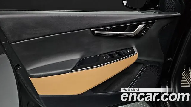 Kia EV6 2023 — фото 14