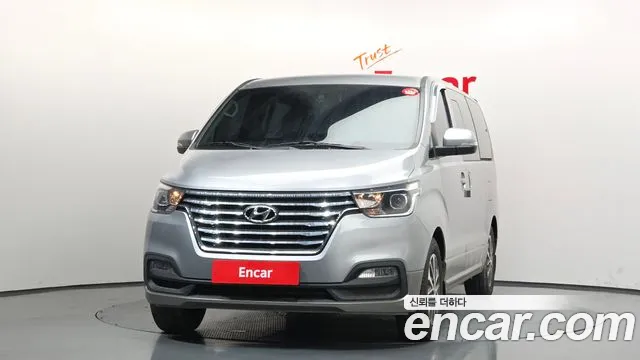Hyundai Starex 2019 — фото 3