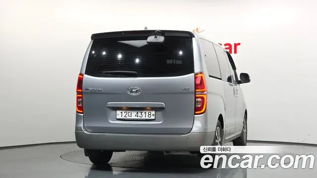 Hyundai Starex 2019 — фото 4