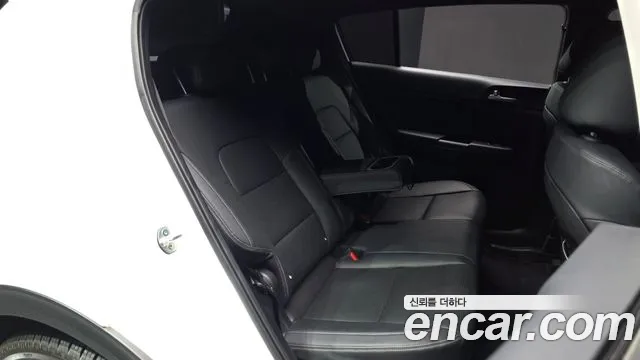 Kia Sportage 2021 — фото 12