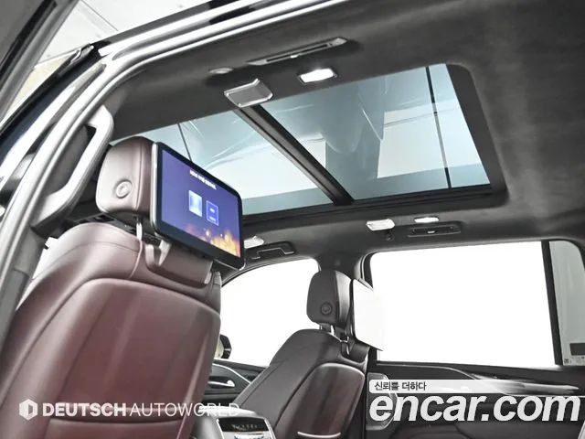 Cadillac Escalade 2023 — фото 19