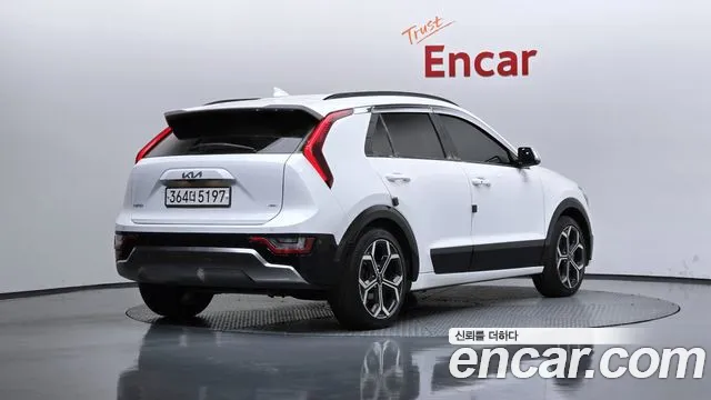 Kia Niro 2024 — фото 2