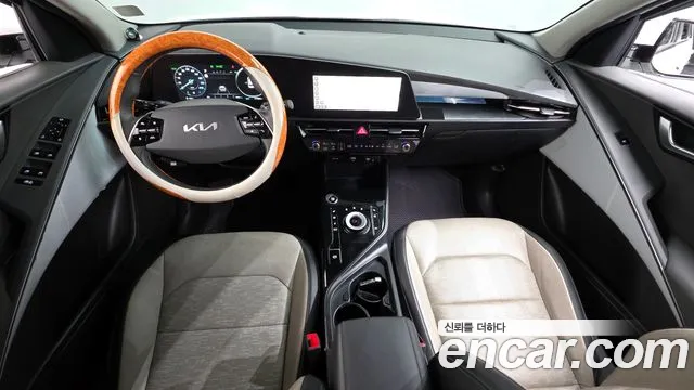 Kia Niro 2024 — фото 10