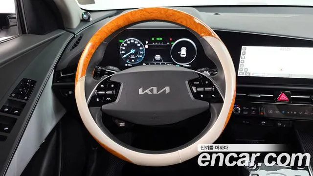Kia Niro 2024 — фото 19