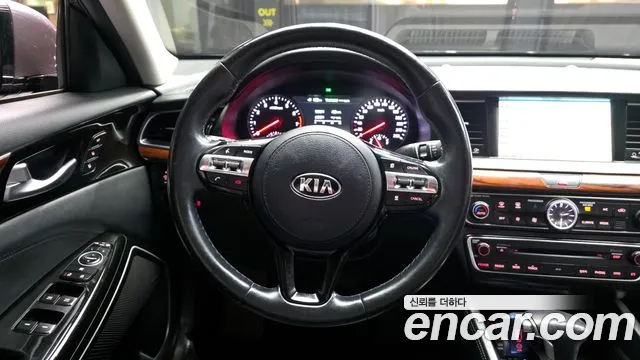 Kia K7 2016 — фото 12