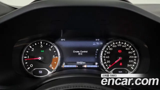 Jeep Renegade 2020 — фото 11