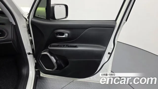 Jeep Renegade 2020 — фото 14