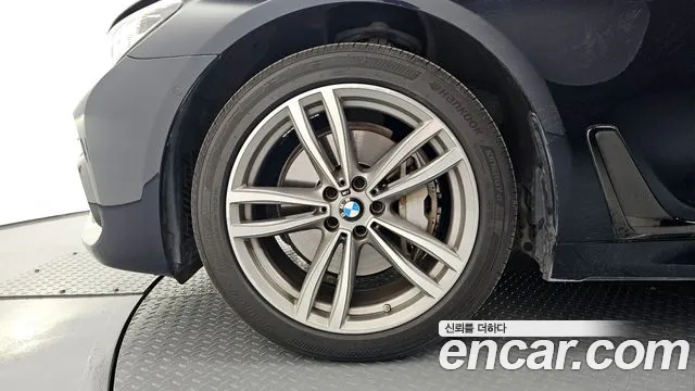 BMW 7-Series 2017 — фото 5