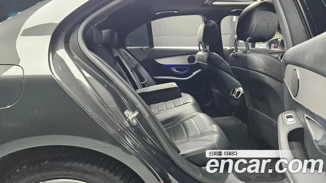 Mercedes-Benz C-Class 2020 — фото 11