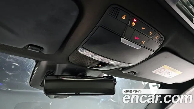 Mercedes-Benz C-Class 2020 — фото 18