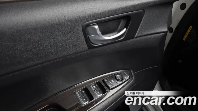 Kia K5 2016 — фото 13