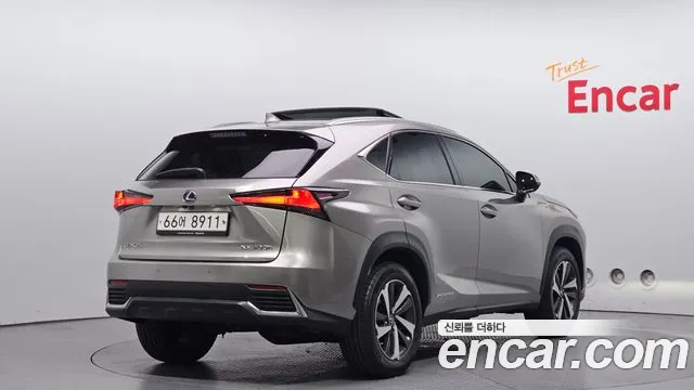 Lexus NX 2018 — фото 2