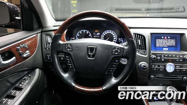 Hyundai Equus 2012 — фото 12