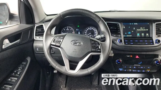 Hyundai Tucson 2018 — фото 20