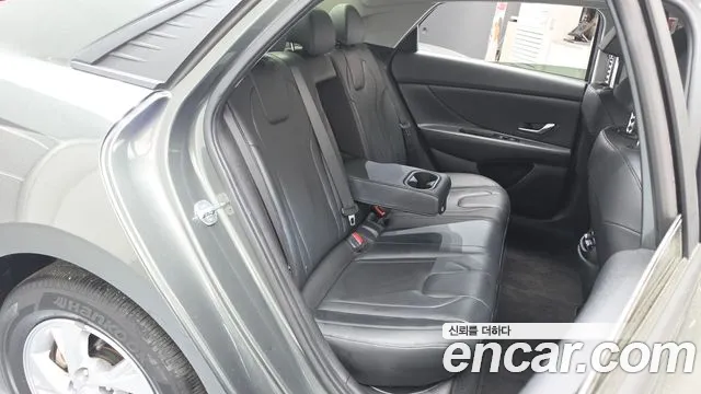 Hyundai AVANTE 2021 — фото 17